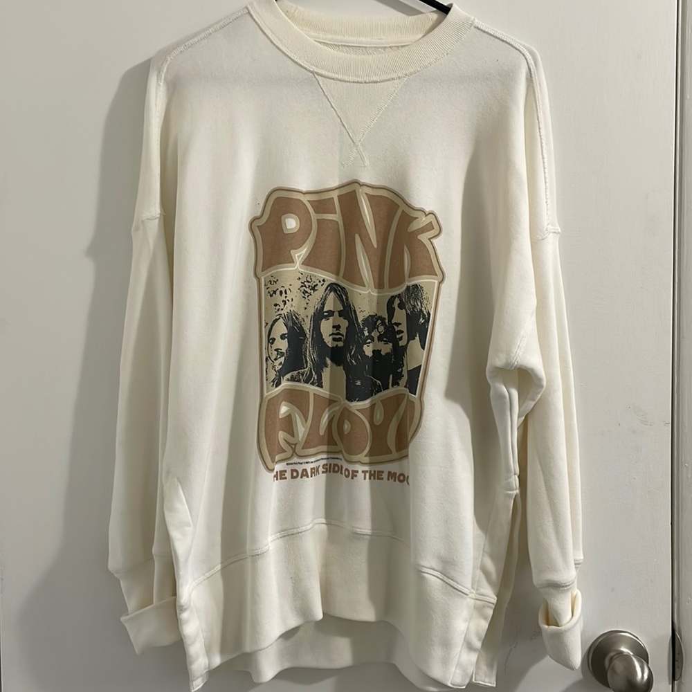 Graphic sweater
